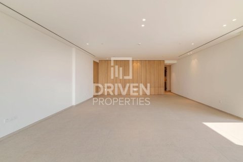 شقة للإيجار في جميرا، دبي، الإمارات العربية المتحدة 4 غرفة نوم ، 331 متر مربع ، رقم 684340 - صورة 2