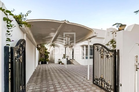 Villa in Mirdif, Dubai, VAE: 3 Schlafzimmer, 223 m2 Nr. 684020
