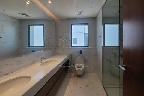 Řadový dům v Abu Dhabi, SAE 4 ložnice, 552 m² Č.: 615945 - fotografie 14
