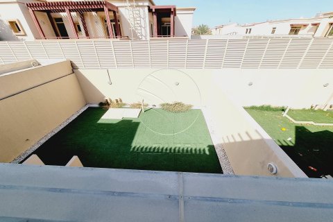 Řadový dům v Abu Dhabi, SAE 3 ložnice, 300 m² Č.: 615944 - fotografie 21