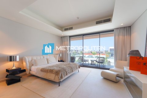 Vila na Saadiyat Island, Abu Dhabi, UAE 5 spavaće sobe, 500 m2 Br. 693879 - Slika 16