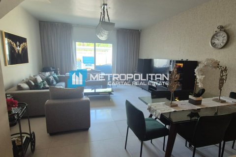 Vila di Al Reef, Abu Dhabi, UEA 3 kamar tidur, 174.1 m2 nomor 693878 - foto 2