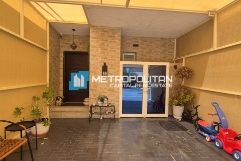 Vila di Al Reef, Abu Dhabi, UEA 3 kamar tidur, 174.1 m2 nomor 693878 - foto 21