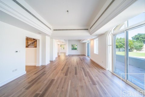 Βίλα σε Dubai Sports City, ΗΑΕ 5 υπνοδωμάτια, 1049 τ.μ. Αρ. 646400 - φωτογραφία 4