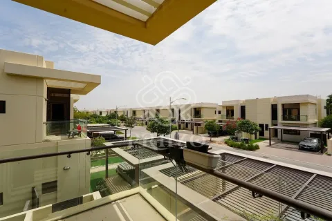 Villetta a schiera in affitto a Dubai, EAU 3 camere da letto, 253 mq. № 713970 - foto 4