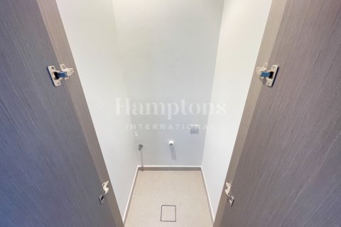 Apartment in Palm Jumeirah, Dubai, UAE 2 bedrooms, 114.82810800 sq.m. № 583628 - photo 13