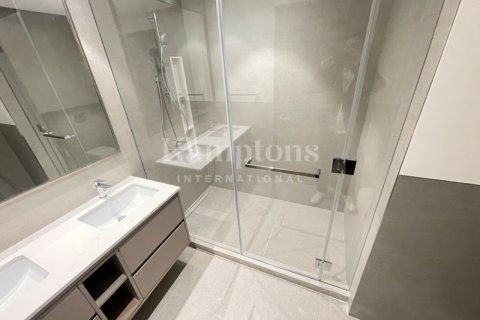 Apartment in Palm Jumeirah, Dubai, UAE 2 bedrooms, 114.82810800 sq.m. № 583628 - photo 2