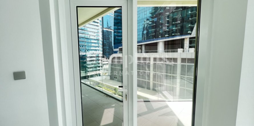 Appartamento a Business Bay, Dubai, EAU 2 camere da letto, 103.122 mq. № 583629