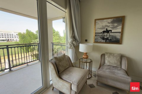 Villa sa Dubai, UAE 4 silid-tulugan, 635.8 sq.m. № 701333 - larawan 11