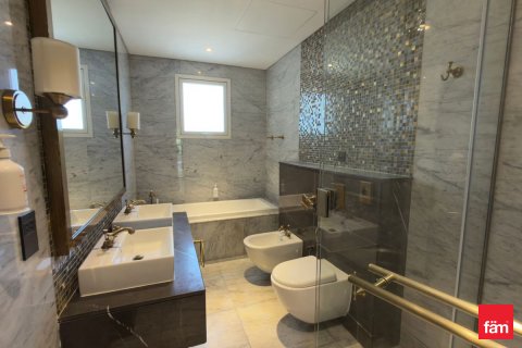 Villa sa Dubai, UAE 4 silid-tulugan, 635.8 sq.m. № 701333 - larawan 13