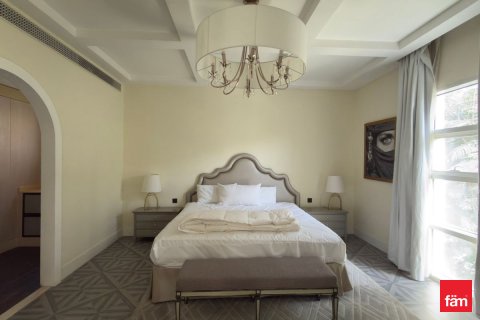 Villa sa Dubai, UAE 4 silid-tulugan, 635.8 sq.m. № 701333 - larawan 23