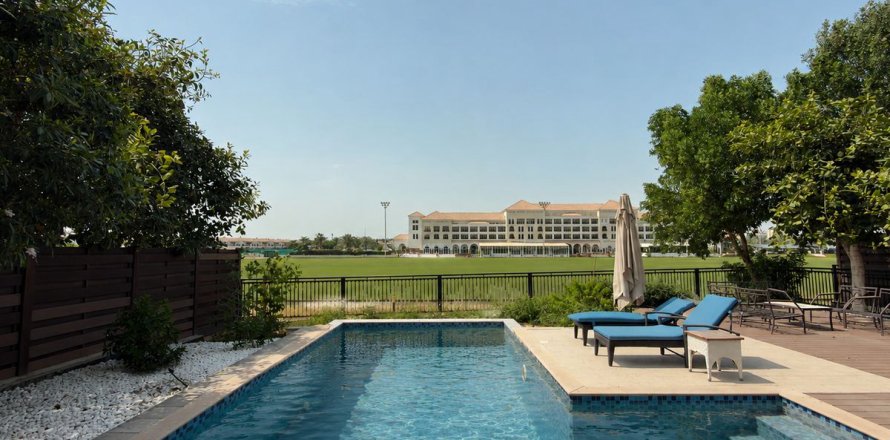 Vila v Dubai, SAE 4 spálne, 635.8 m2 č. 701333