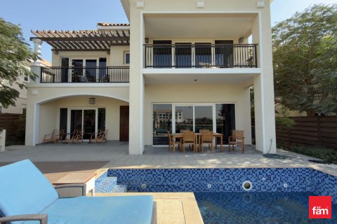 Villa sa Dubai, UAE 4 silid-tulugan, 635.8 sq.m. № 701333 - larawan 2