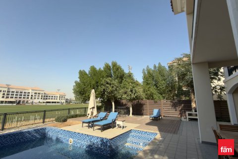 Villa sa Dubai, UAE 4 silid-tulugan, 635.8 sq.m. № 701333 - larawan 16