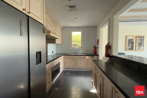 Villa sa Dubai, UAE 4 silid-tulugan, 635.8 sq.m. № 701333 - larawan 18