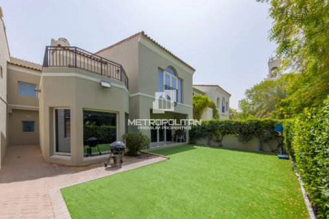 Villa til salgs i Motor City, Dubai, Emiratene 3 soverom, 454 kvm Nr. 663495 - Foto 1