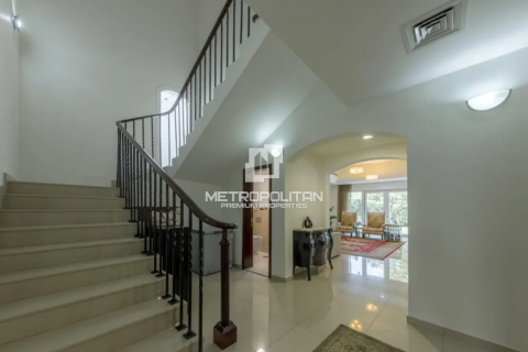 Villa til salgs i Motor City, Dubai, Emiratene 3 soverom, 454 kvm Nr. 663495 - Foto 5