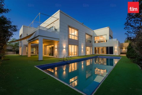 Al Barsha、Dubai、UAEにあるヴィラ 5ベッドルーム、1393.5 m2 No689374