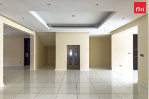 Al Barsha, Dubai, UAE의 임대용 빌라 침실 5개, 1393.5제곱미터 번호 689374 - 사진 5