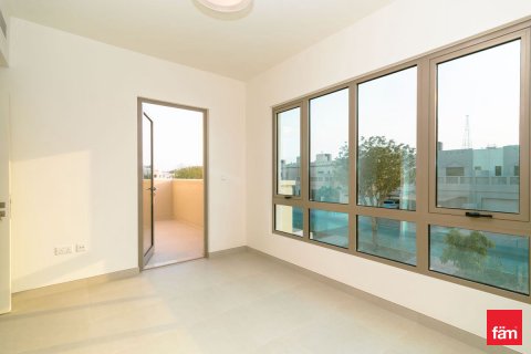 Снять в аренду виллу в Джабаль-Али, Дубай, ОАЭ 4 спальни, 741.7м2, № 689375 - фото 14