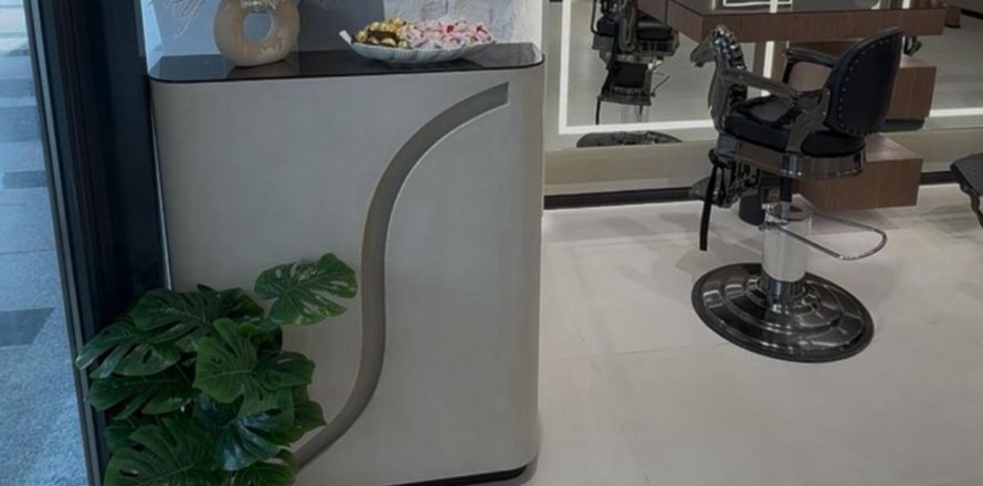Dyqan në Meydan, Dubai, Emiratet e Bashkuara Arabe 46.9 m2. № 689372