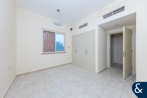 וילה למכירה ב Dubai Sports City, Dubai, איחוד האמירויות 4 חדרי שינה, 350 מ"ר, מספר 667731 - תמונה 9