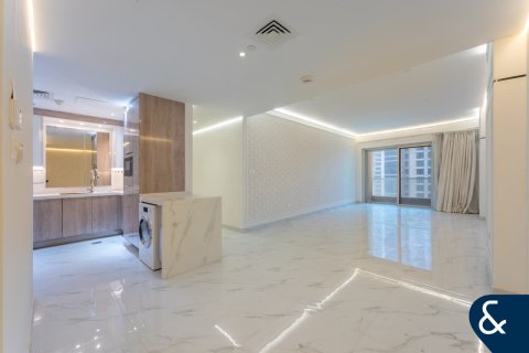 דירה למכירה ב Dubai Marina, Dubai, איחוד האמירויות 2 חדרי שינה, 133 מ"ר, מספר 667729 - תמונה 1