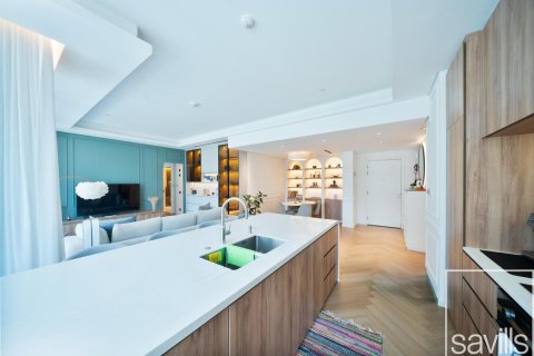 Apartman u gradu DIFC, Dubai, UAE 3 spavaće sobe, 192 m2 Br. 655993 - Slika 8