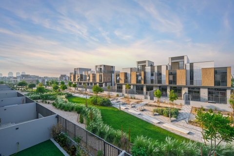 Villa in Mudon, Dubai, UAE 3 bedrooms, 168 sq.m. № 697308 - photo 14