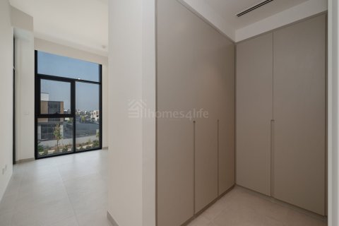 Villa in Mudon, Dubai, UAE 3 bedrooms, 168 sq.m. № 697308 - photo 19