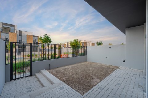 Vila u Mudon, Dubai, UAE 168 m2, 3 spavaćih soba Br. 697308