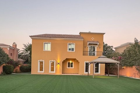 Arabian Ranches, Dubai, संयुक्त अरब अमीरात में विला, 4 बेडरूम, 955 वर्ग मीटर, संख्या 697287 - फ़ोटो 3
