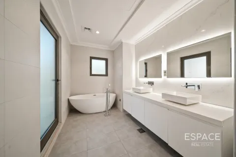 Villa til salg i Palm Jumeirah, Dubai, UAE 5 soveværelser, 743 kvm № 649823 - foto 17