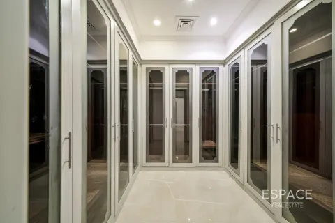 Villa til salg i Palm Jumeirah, Dubai, UAE 5 soveværelser, 743 kvm № 649823 - foto 19