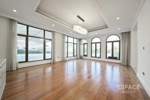 Villa til salg i Palm Jumeirah, Dubai, UAE 5 soveværelser, 743 kvm № 649823 - foto 3