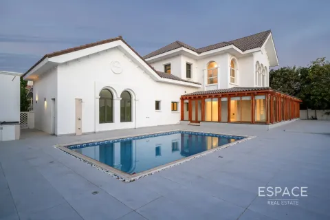 Villa til salg i Palm Jumeirah, Dubai, UAE 5 soveværelser, 743 kvm № 649823 - foto 2