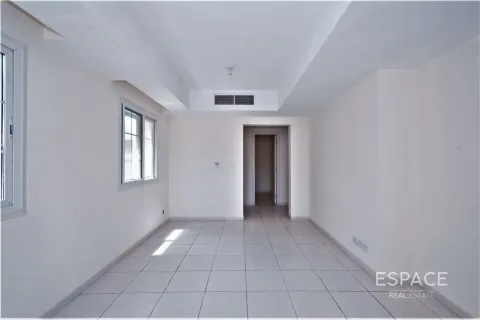 Villa till försäljning i The Springs, Dubai, UAE 2 sovrum, 167 kvm Nr. 649820 - fotografi 2