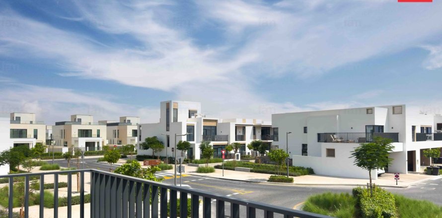 Таунхаус в Дубай, ОАЕ 3 спальні, 121.2м2 № 646990