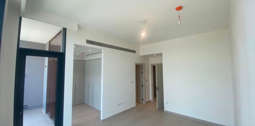 Radový dom v Dubai, SAE 3 spálne, 168 m2 č. 740789