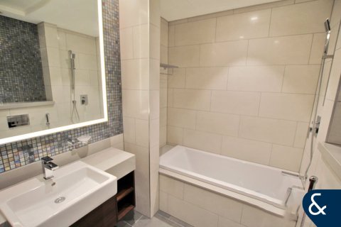 Lägenhet till försäljning i Mohammed Bin Rashid City, Dubai, UAE 2 sovrum, 121 kvm Nr. 667440 - fotografi 11