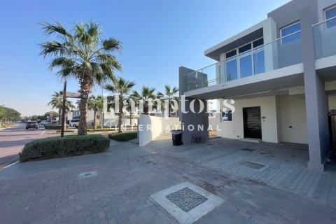 Ridamaja asukohaga Dubai, AÜE: 3 magamistoaga, 201.72 m² Nr 693724