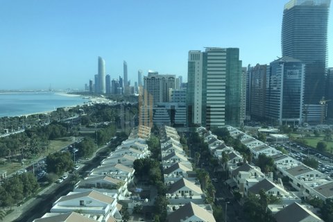 阿联酋 Abu Dhabi Corniche Road 待租 : 4 卧, 250.8 平方米 , 编号590482 - 照片 2