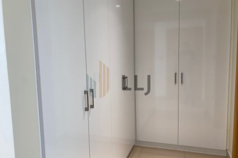 Apartament në Al Khalidiya, Abu Dhabi, Emiratet e Bashkuara Arabe 3 dhoma gjumi, 185.8 m2. № 590481 - Foto 19