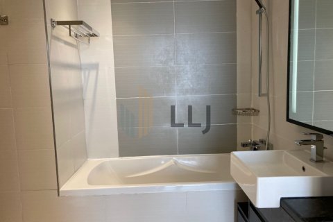 Apartament në Al Khalidiya, Abu Dhabi, Emiratet e Bashkuara Arabe 3 dhoma gjumi, 185.8 m2. № 590481 - Foto 12