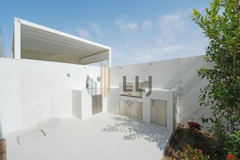 Villa à vendre à  Saadiyat Island, Abu Dhabi, EAU 4 chambres, 629.3 m2 № 590483 - photo 11