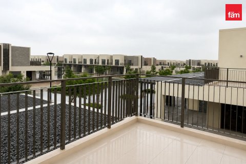 Vilă de închiriat în Dubai, EAU 4 dormitoare, 242.1 mp. №751920 - poză 8
