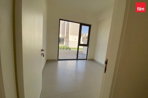 Vilă de închiriat în Dubai, EAU 4 dormitoare, 242.1 mp. №751920 - poză 2