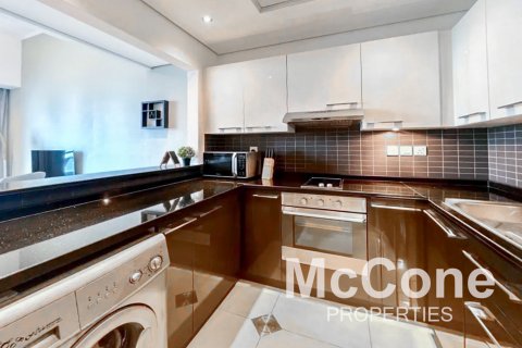 Apartment in Dubai Marina, Dubai, UAE 1 room, 48.12 sq.m. № 587322 - photo 8
