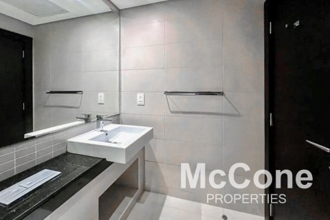 Apartment in Dubai Marina, Dubai, UAE 1 room, 48.12 sq.m. № 587322 - photo 10