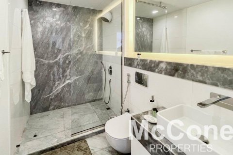 Apartment in Business Bay, Dubai, UAE 1 bedroom, 60.2 sq.m. № 587321 - photo 11